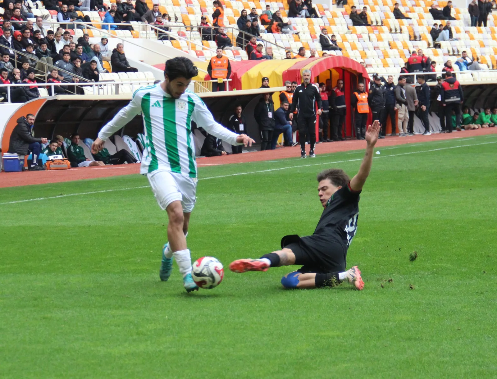 Yeşilyurtspor’dan 90+3’te Kritik Galibiyet