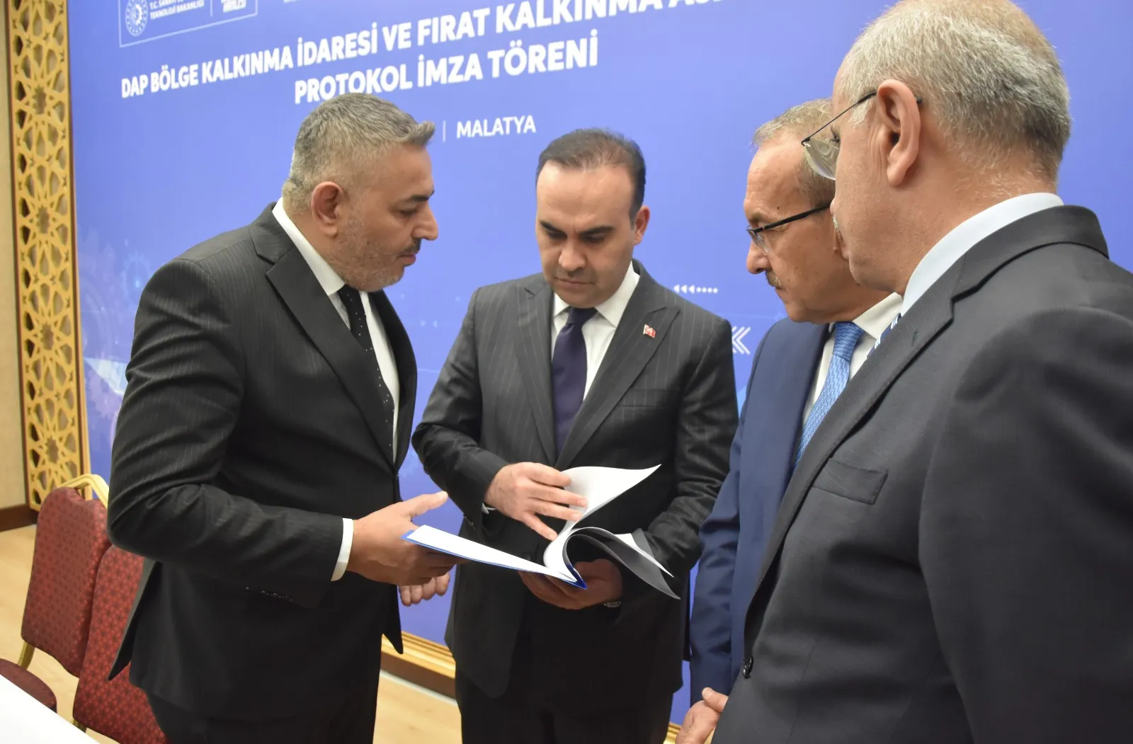 Sadıkoğlu, KOSGEB Deprem Kredisi Talebini Bakan Kacır’a İletti