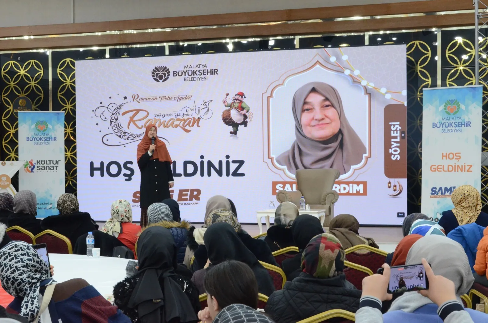 Saliha Erdim Malatya’da Aile Semineri Verdi
