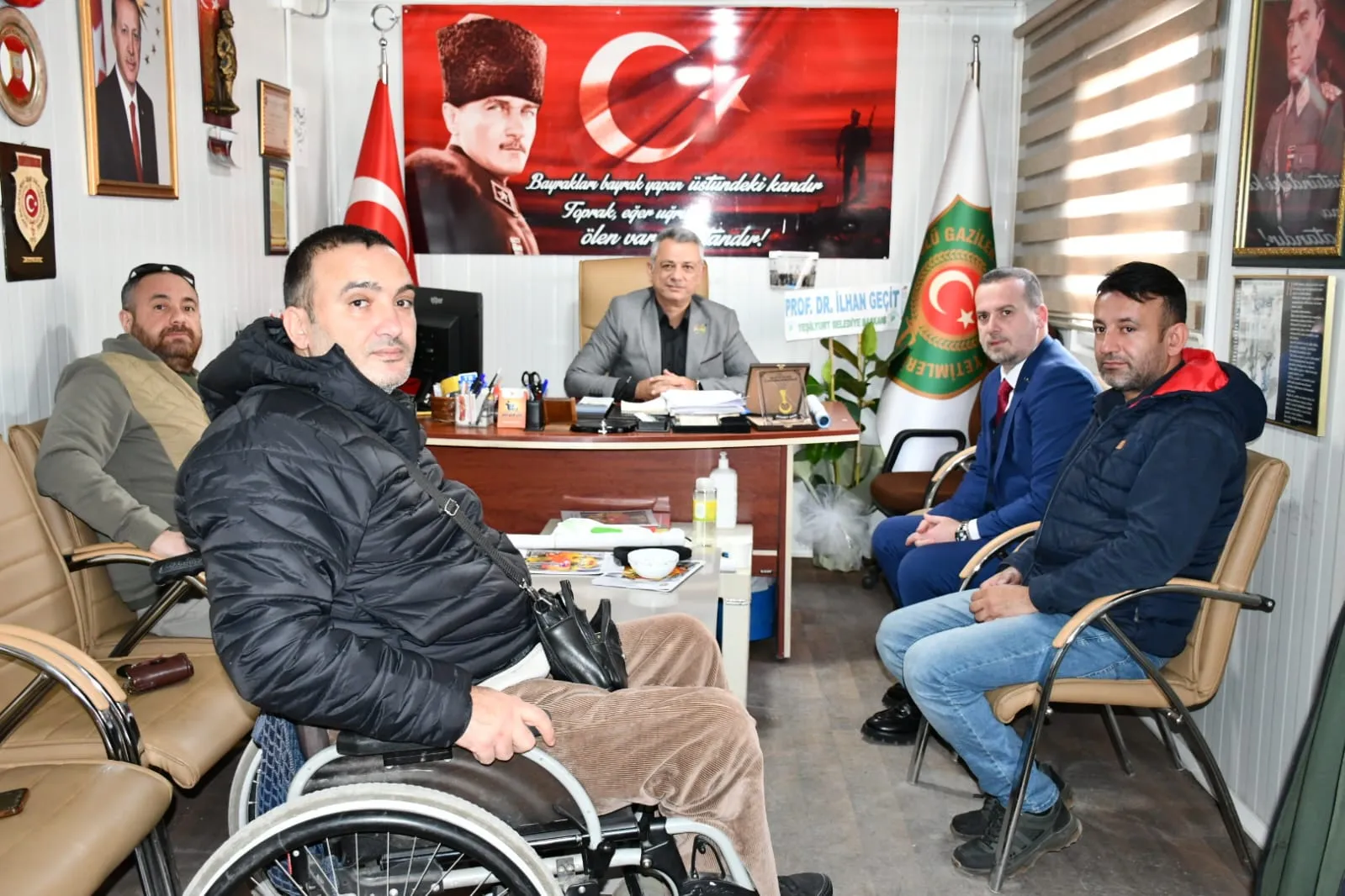 Karademir: “Türkiye Ateş Çemberindeyken Cumhurbaşkanımıza Kenetlenmeliyiz”