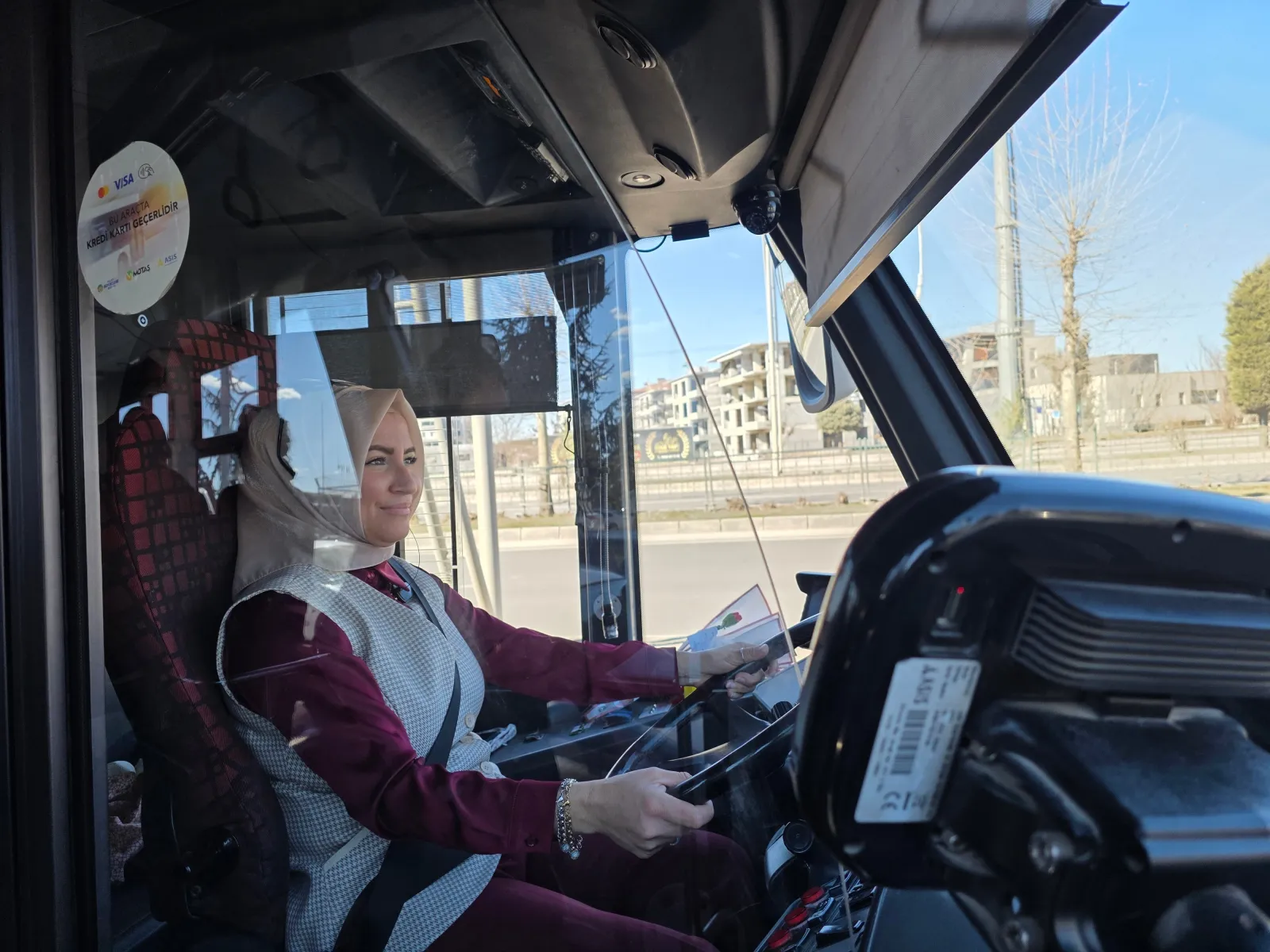 Malatya’da Trambüsün Sultanı: Direksiyonun Güçlü Kadını Malatya Prime Haber’e Konuştu