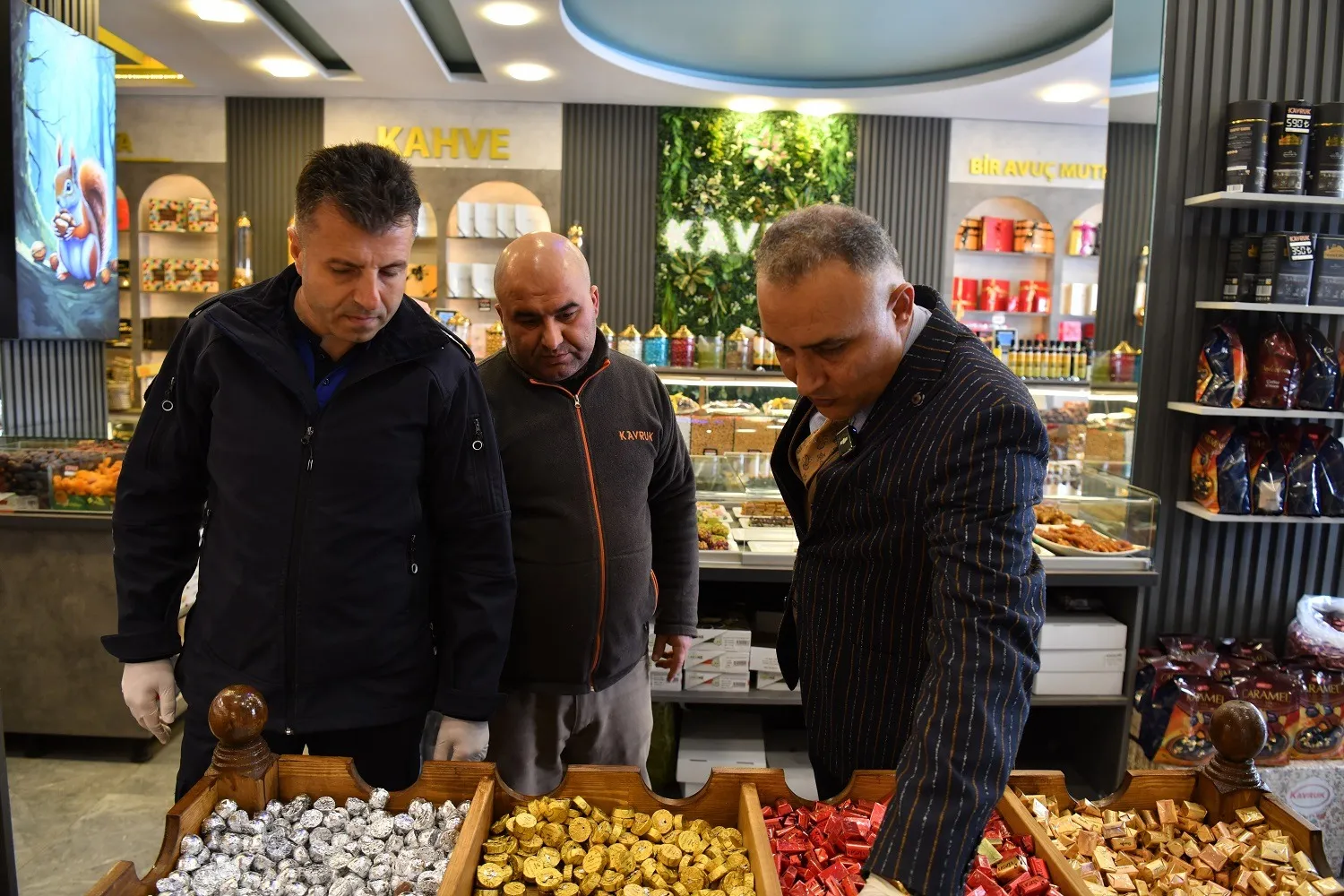 Yeşilyurt’ta Bayram Öncesi Gıda Denetimleri Sıkılaştırıldı