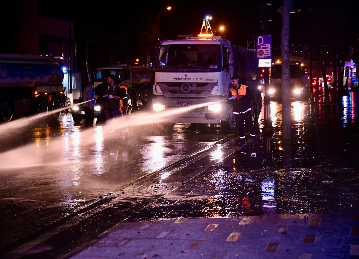 Başkan Geçit: “Yeşilyurt’u Bayrama Hazır Hale Getiriyoruz”