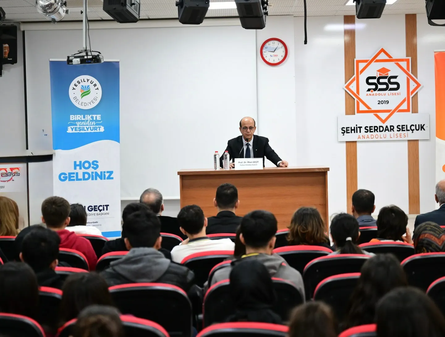 Başkan Geçit Gençlerle Buluştu: “Hedefiniz Olsun, Çok Çalışın”