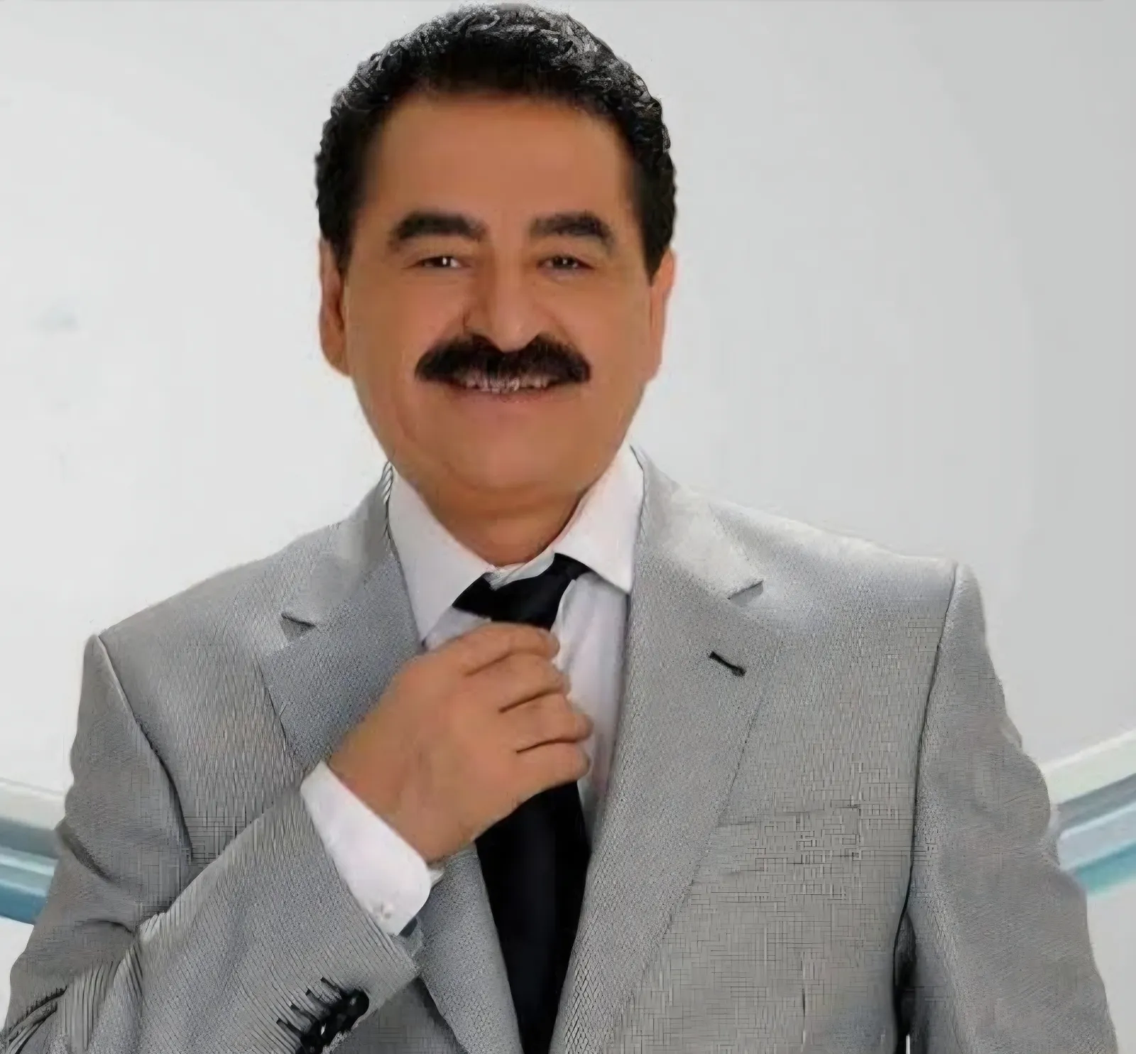 İbrahim Tatlıses Fenalaştı: Yoğun Bakıma Alındı