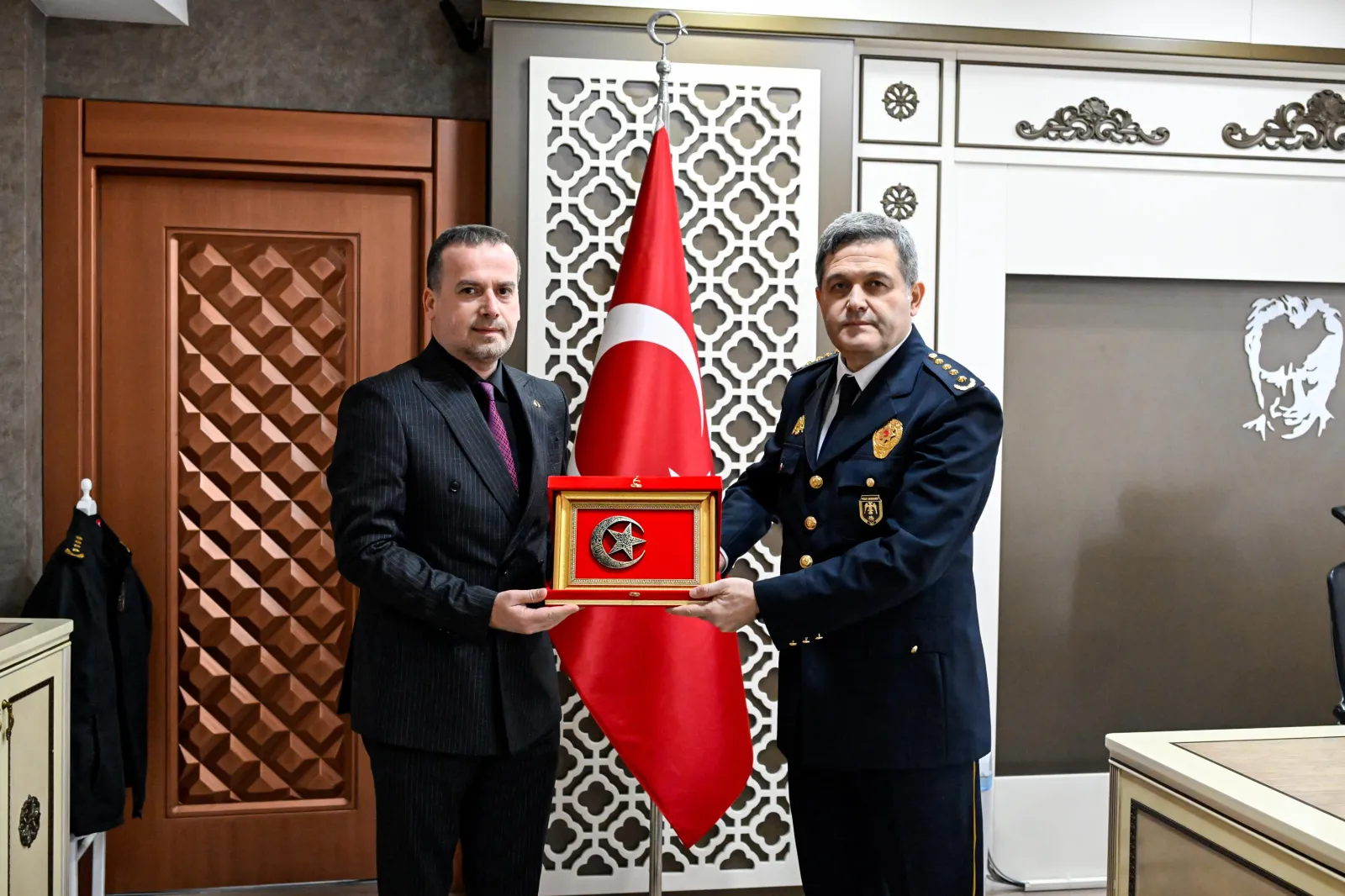 Karademir: “Kahraman Polislerimizin Her Zaman Yanındayız”