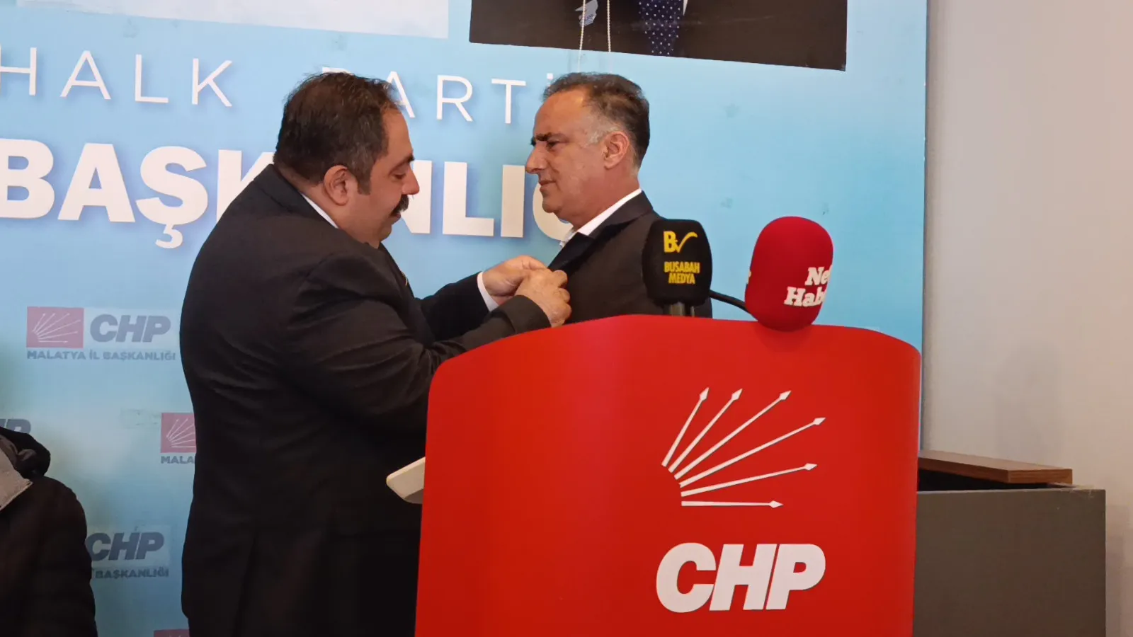 Yunus Şen CHP’ye Geri Döndü: Rozet Töreni Malatya’da Gerçekleştirildi