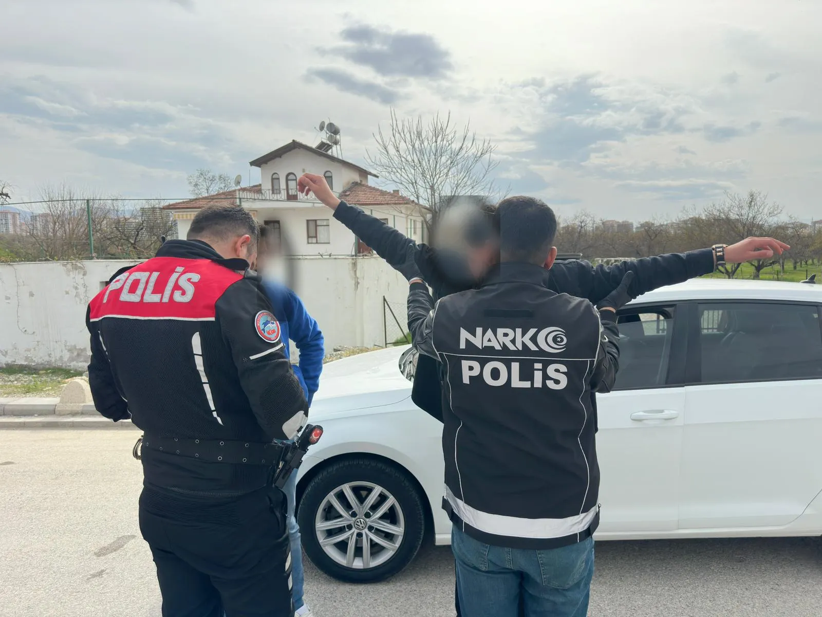 Okul Çevrelerinde Güvenlik Denetimleri Artırıldı: Emniyetten Öğrenciler İçin Yoğun Mesai