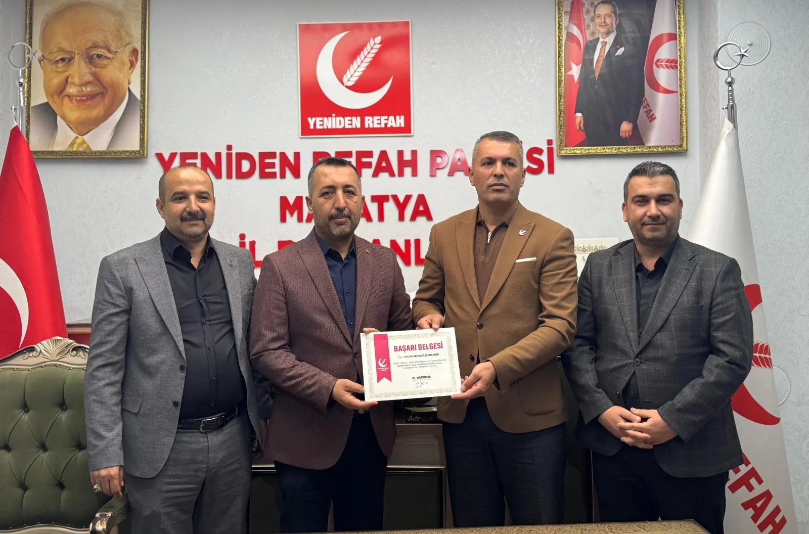 YRP Akçadağ İlçe Başkanı Emre Gönültaş Teşkilat Başarısıyla Ödüllendirildi