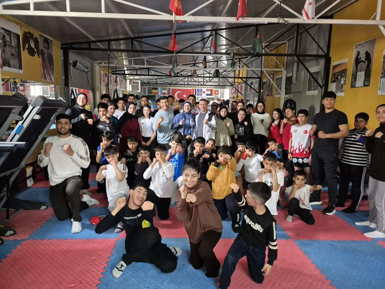Adıyaman’da Muay Thai Turnuvasında Malatya Takım halinde Birinciliği Kazandı