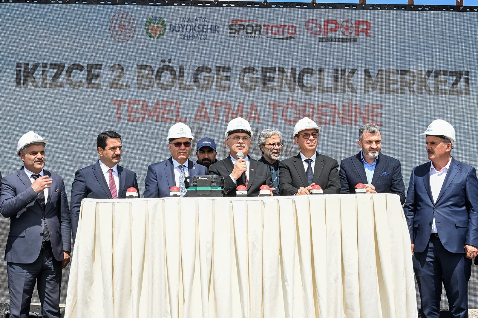 İkizce 2. Bölge Gençlik Merkezi’nin Temeli Atıldı