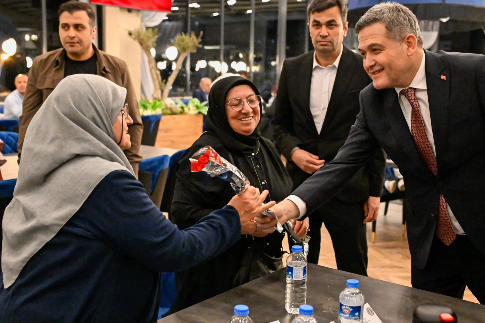 Şehit ve Gazi Aileleri Anneler Gününde Aynı Sofrada Buluştu